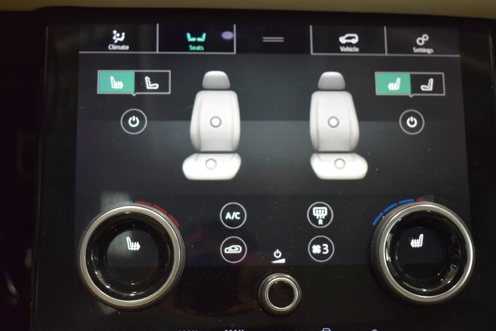 Used 2018 Land Rover Range Rover Velar R-Dynamic HSE image 26