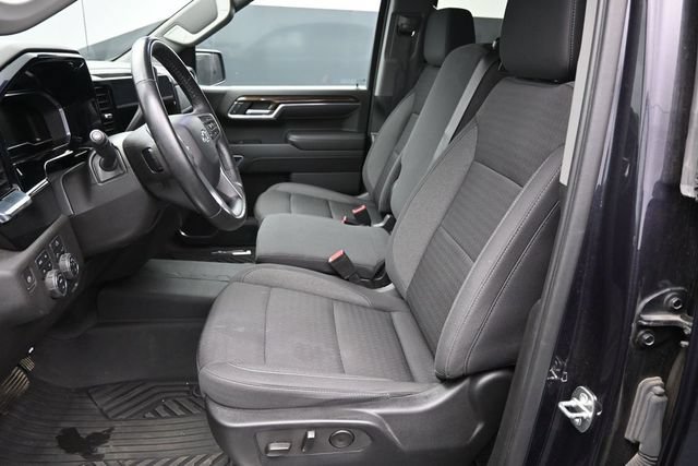 Used 2023 Chevrolet Silverado 1500 RST w/ Z71 Off-Road Package AWD/4WD image 15