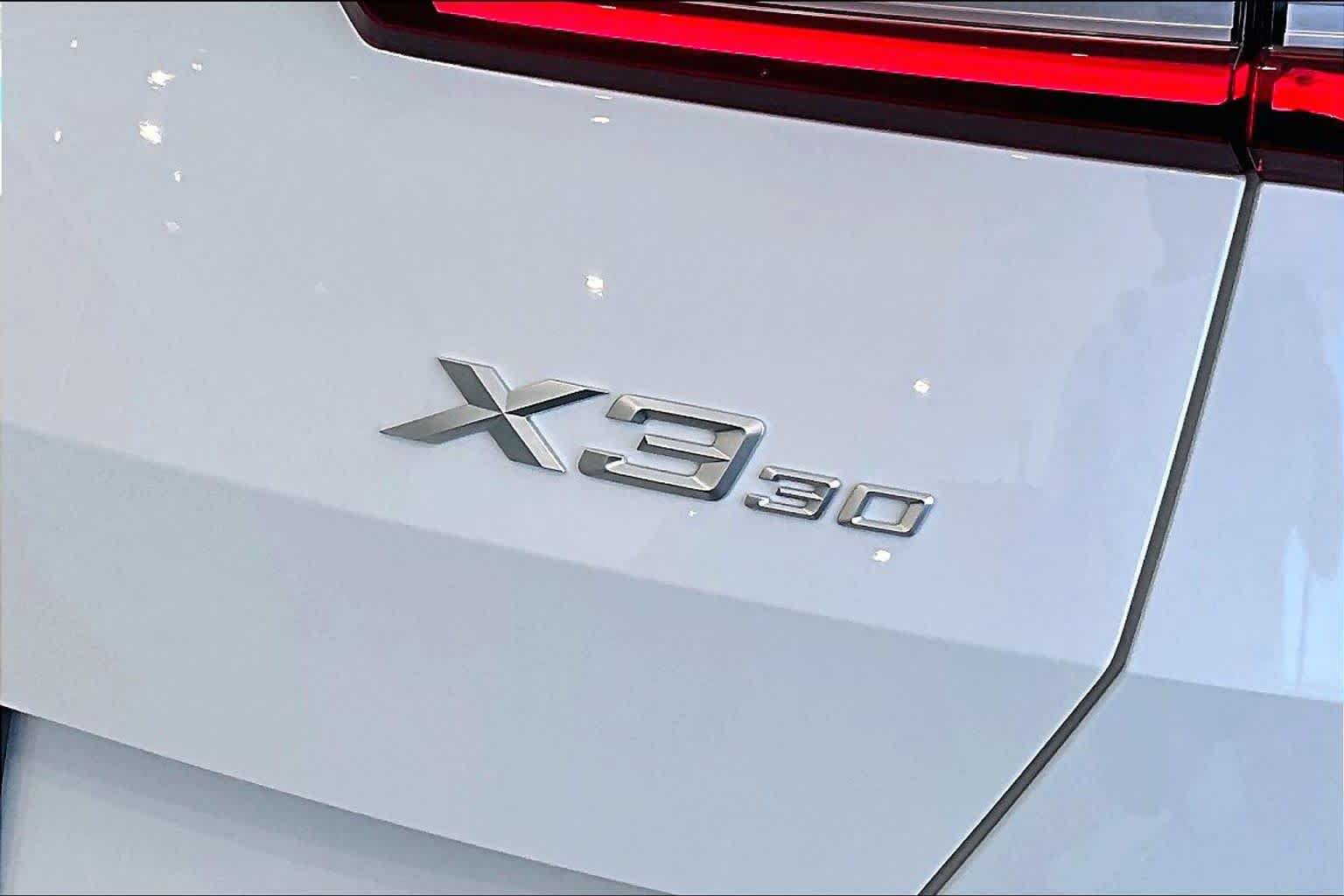New 2026 BMW X3 xDrive30i w/ Premium Package AWD/4WD image 16