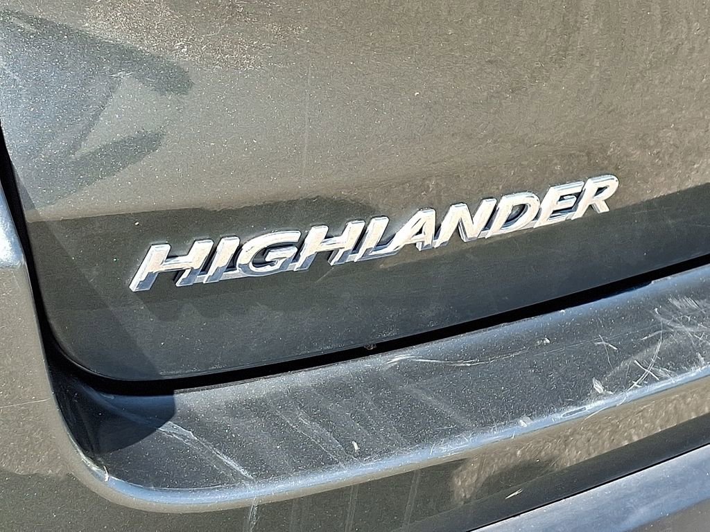 Used 2019 Toyota Highlander XLE AWD/4WD image 4