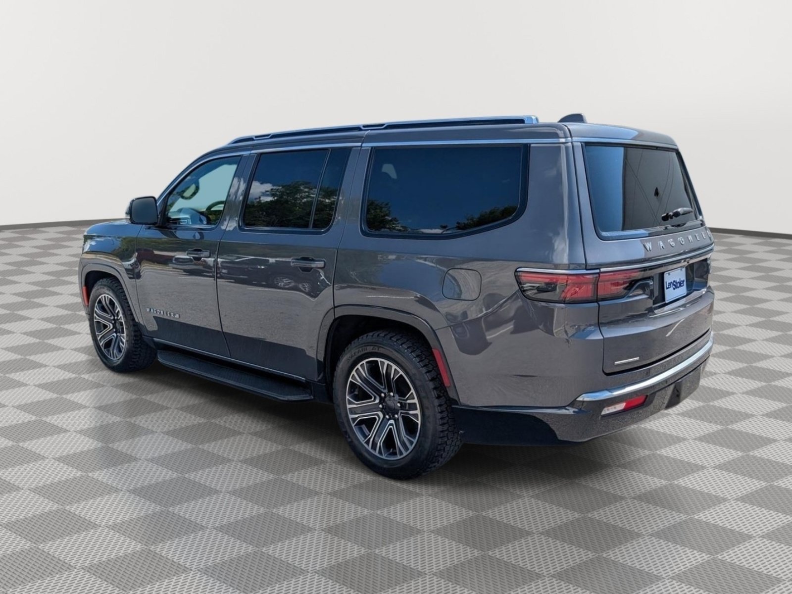 Used 2022 Jeep Wagoneer Series III AWD/4WD image 3