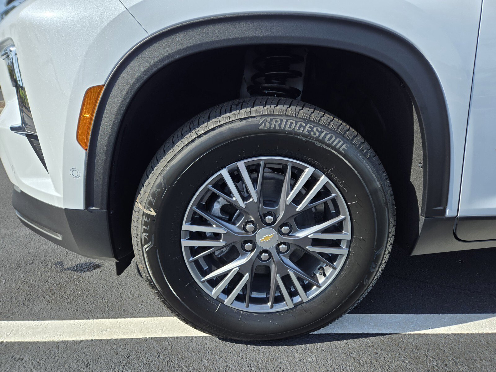 New 2026 Chevrolet Traverse LT w/ Enhanced Driving Package FWD image 4