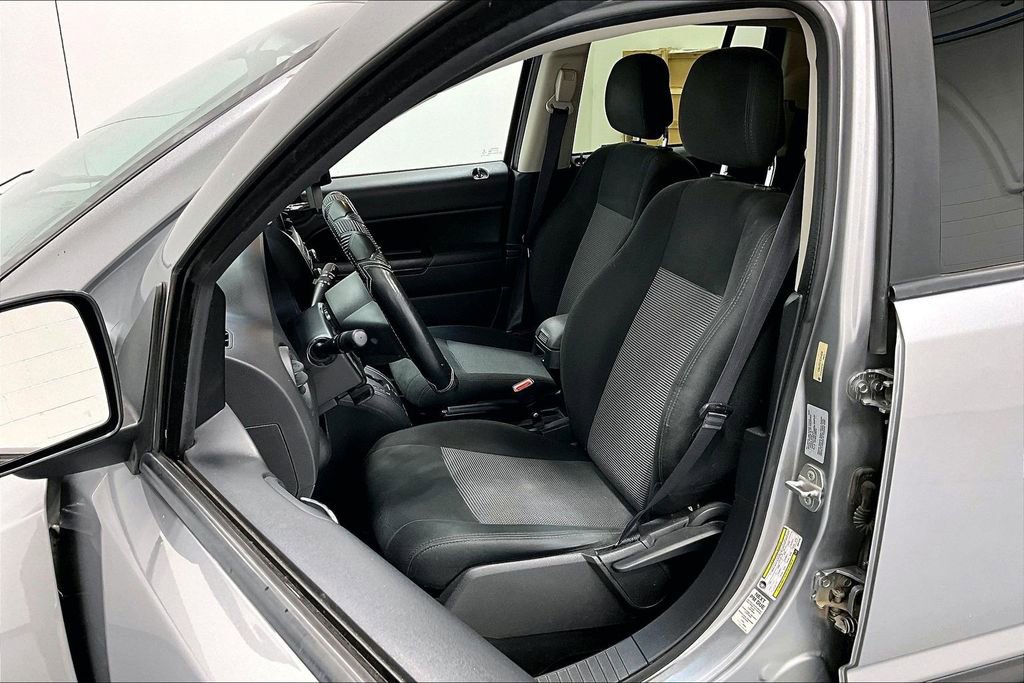 Used 2016 Jeep Compass Sport w/ Power Value Group image 31