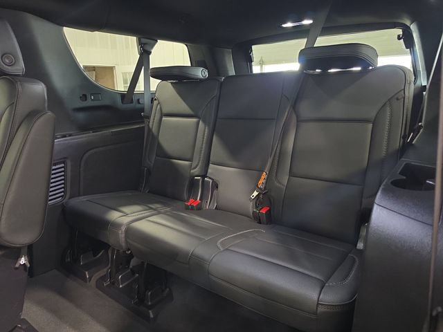 Used 2025 GMC Yukon XL Denali AWD/4WD image 25