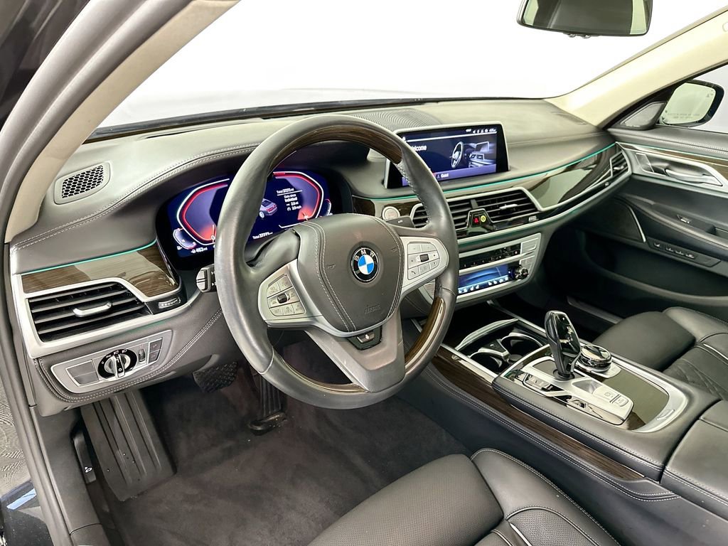 Used 2021 BMW 740i xDrive w/ Premium Package AWD/4WD image 9