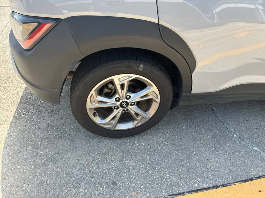 Used 2022 Hyundai Kona SEL FWD image 6