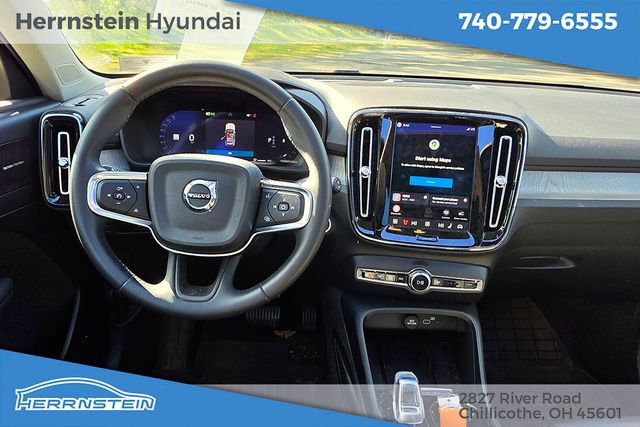 Used 2024 Volvo XC40 B5 Plus w/ Climate Package AWD/4WD image 6