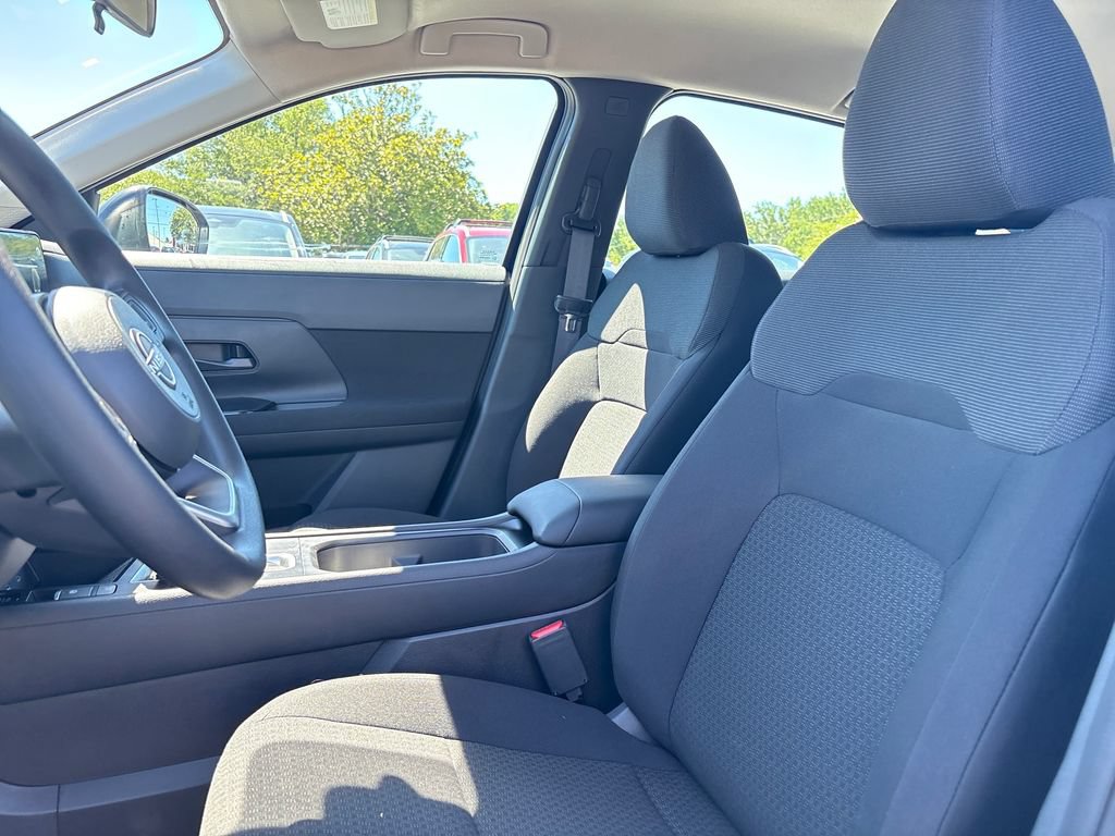 New 2026 Nissan Kicks S FWD image 10