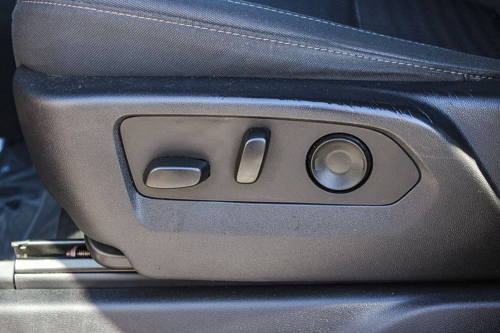 Used 2023 Chevrolet Silverado 1500 LT RWD image 21