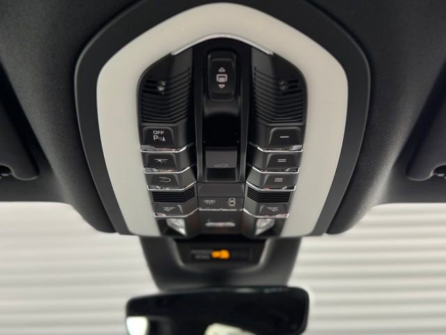 New 2026 Porsche Macan S image 30