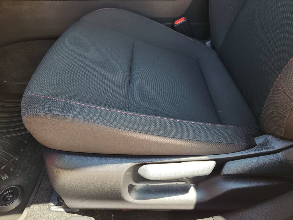 Used 2025 Toyota Prius Plug-In Hybrid FWD image 26