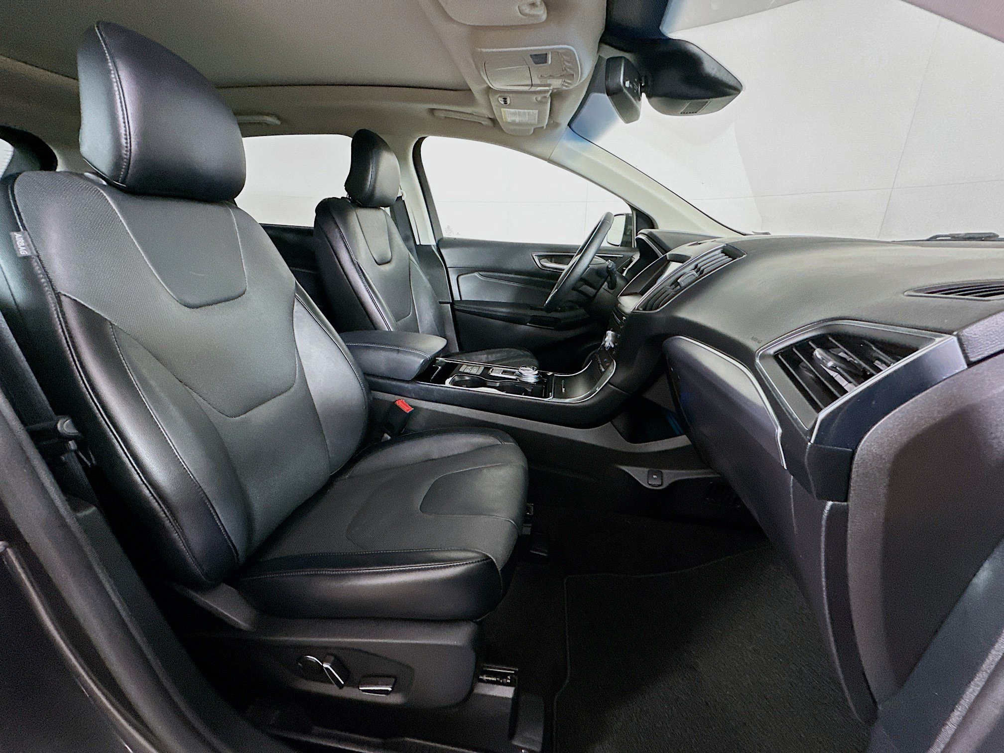 Used 2019 Ford Edge Titanium w/ Equipment Group 301A FWD image 33