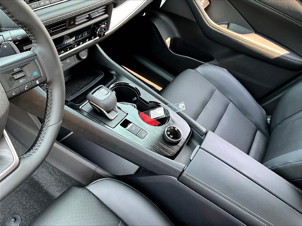 New 2026 Nissan Rogue Dark Armor AWD/4WD image 25