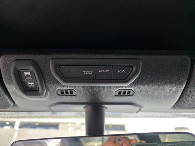 Used 2023 Jeep Wrangler Unlimited w/ Sun & Screen Package image 7