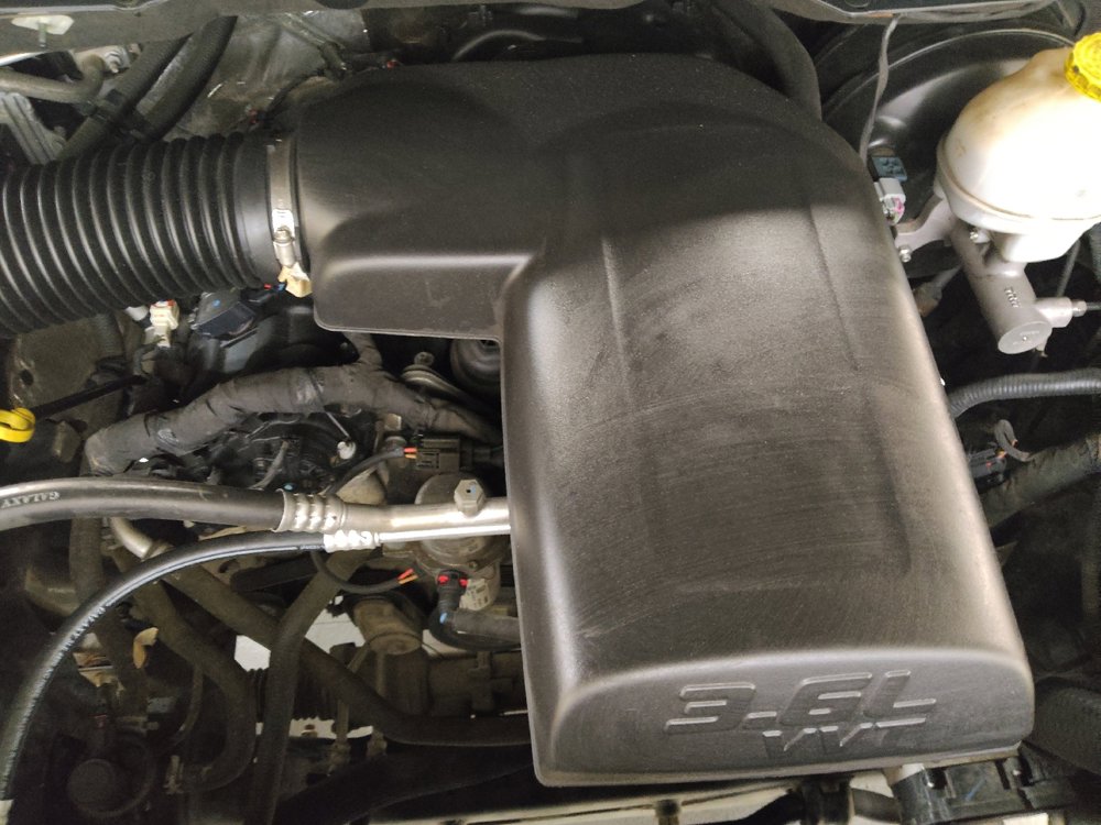 Used 2021 RAM 1500 Classic SLT image 30