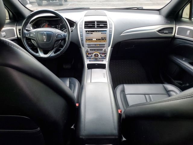 Used 2018 Lincoln MKZ Premiere image 19