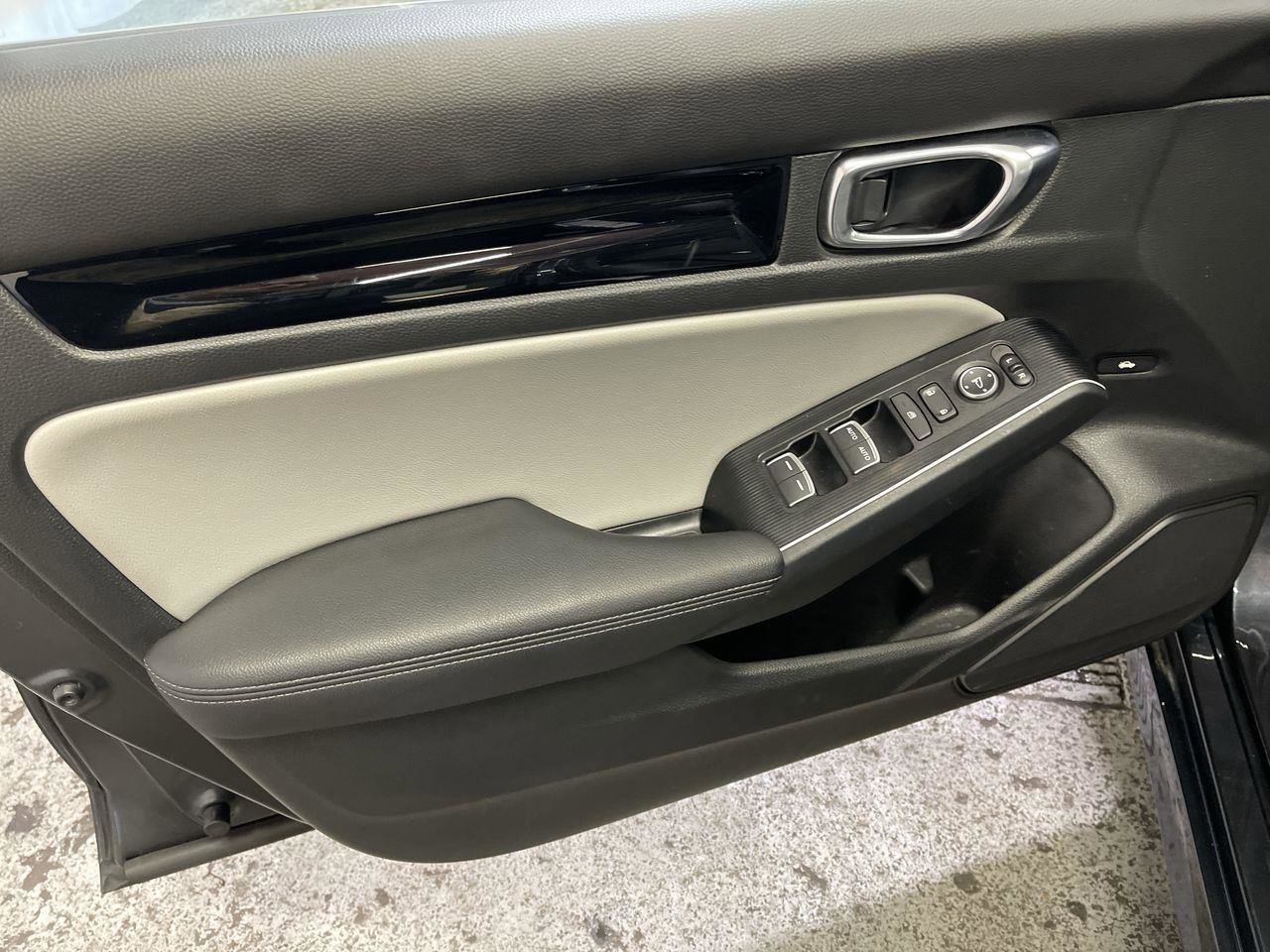 Certified 2025 Honda Civic Sport Touring image 13