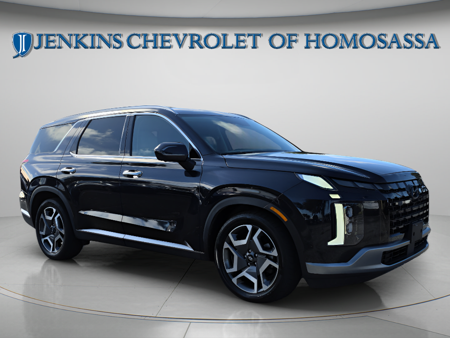 Used 2024 Hyundai Palisade Limited AWD/4WD image 2