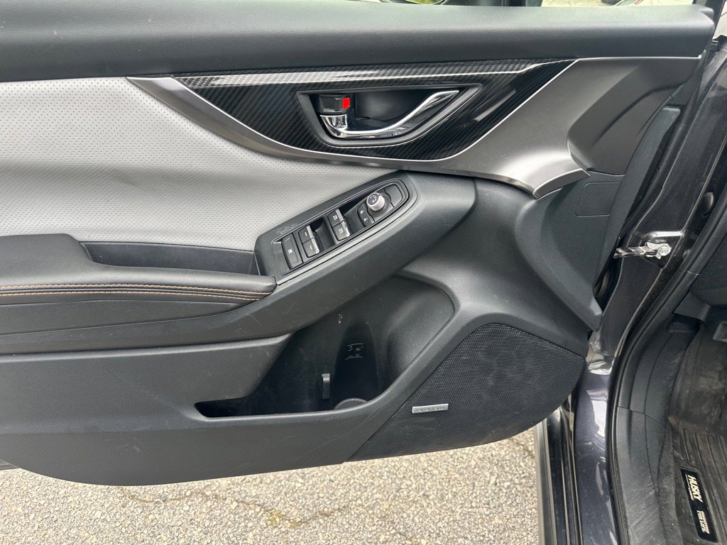 Used 2019 Subaru Crosstrek 2.0i Limited w/ Moonroof Package w/Navigation AWD/4WD image 12