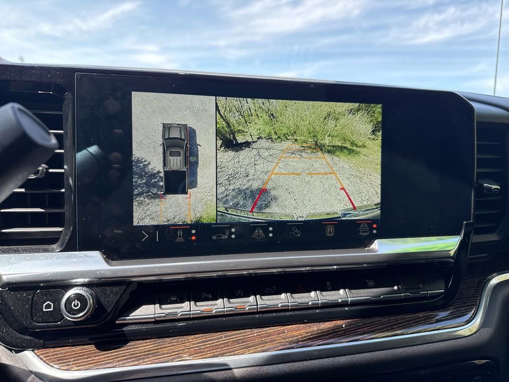 Used 2025 GMC Sierra 1500 SLE w/ Preferred Package AWD/4WD image 29