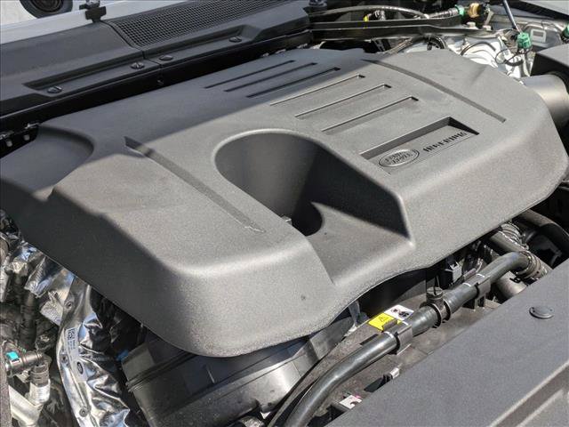 New 2026 Land Rover Defender 130 X-Dynamic SE AWD/4WD image 19