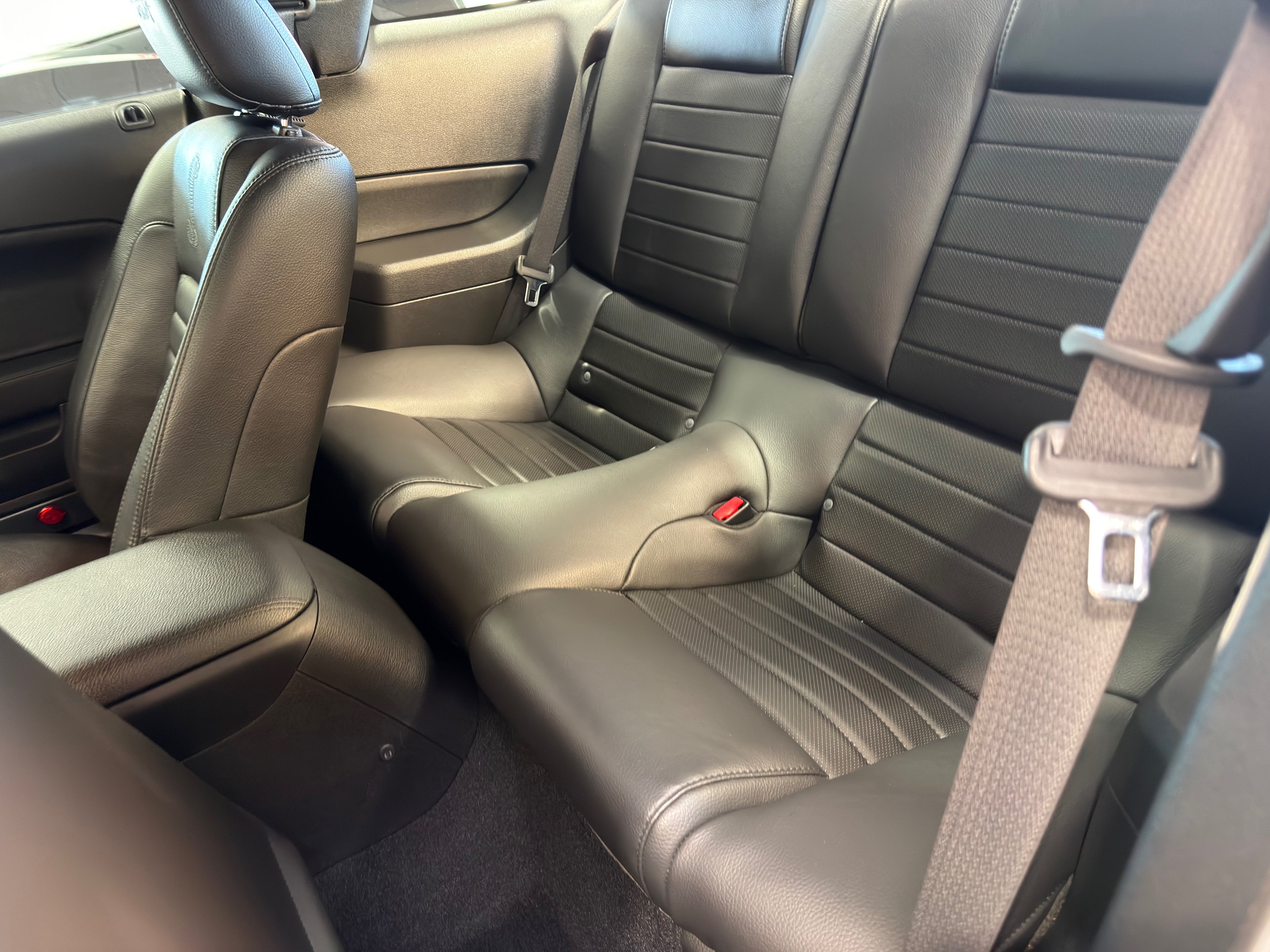 Used 2009 Ford Mustang Shelby GT500 RWD image 20