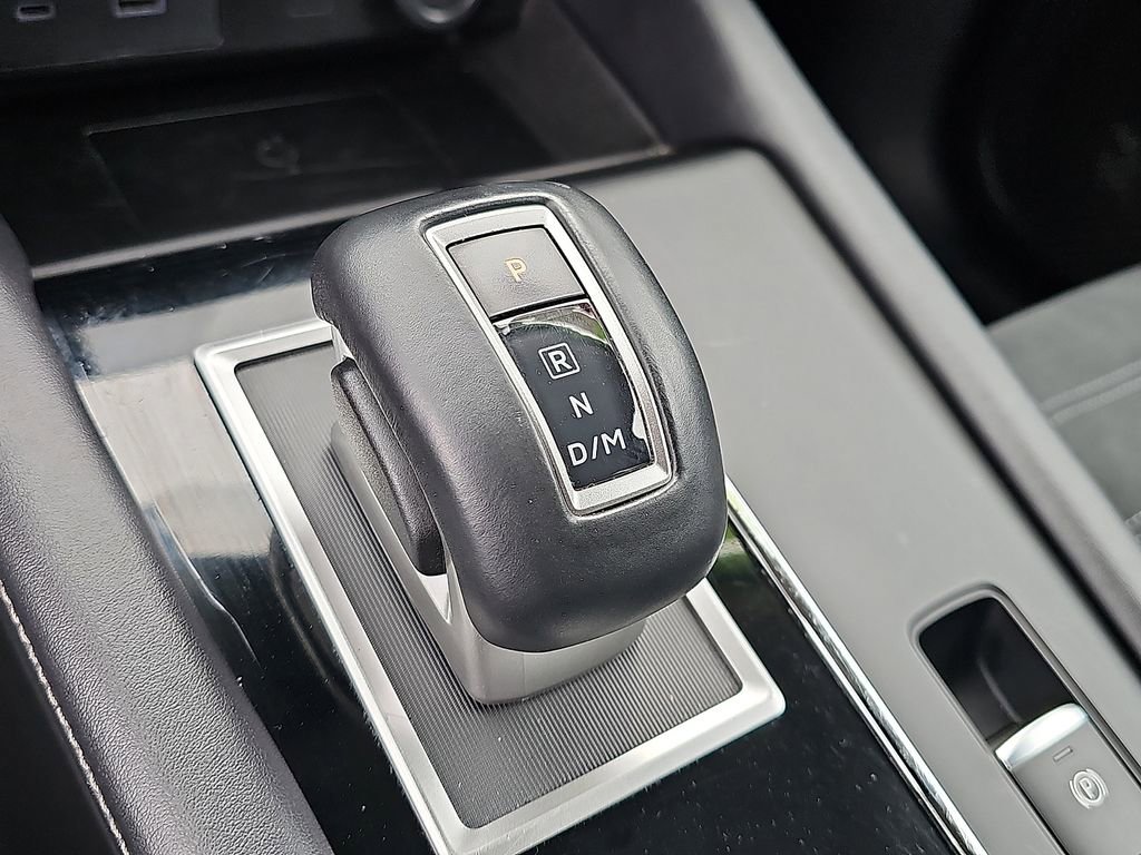 Used 2024 Mitsubishi Outlander SE image 15