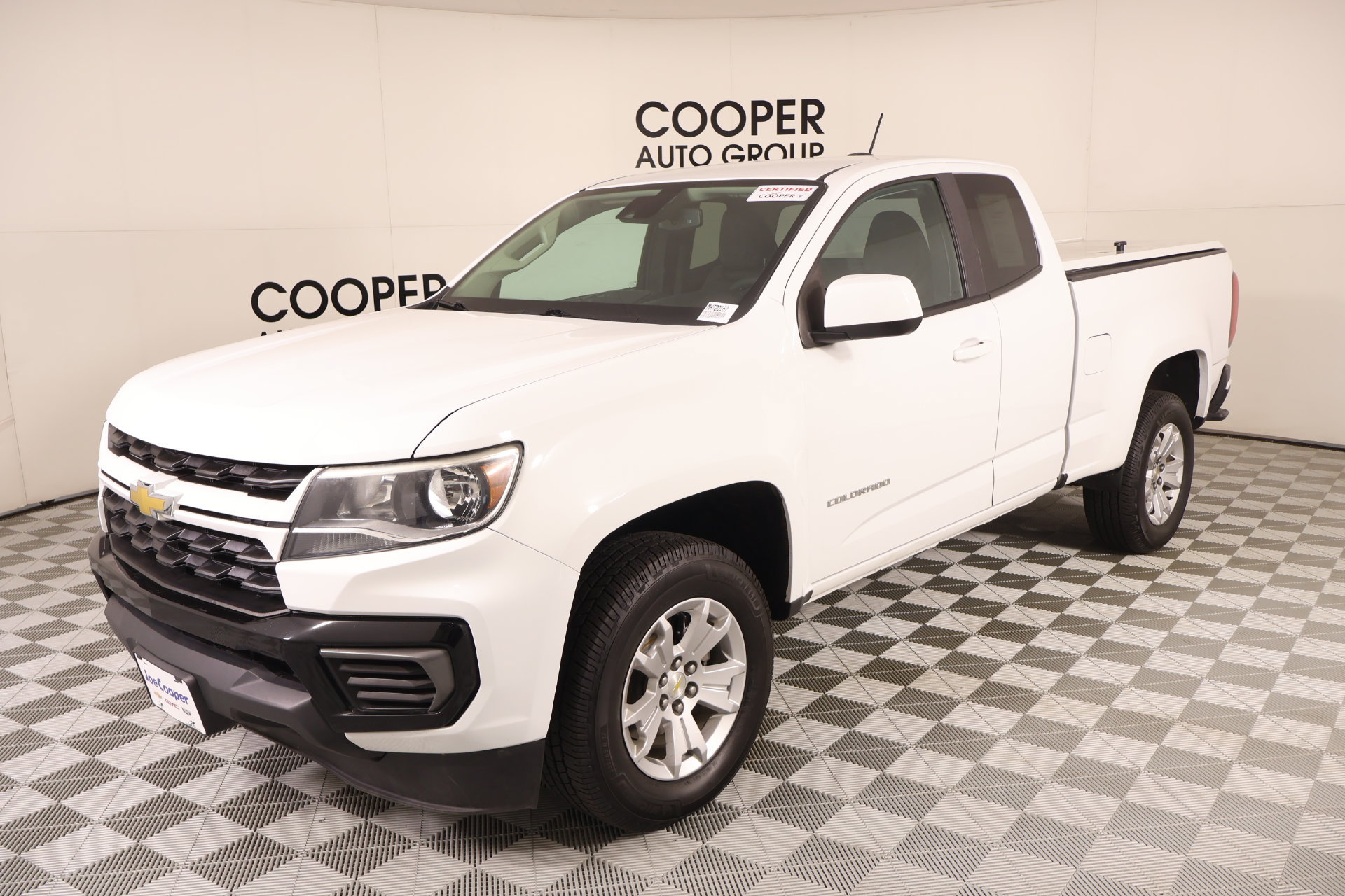 Used 2022 Chevrolet Colorado LT w/ Fleet Safety Package RWD image 9