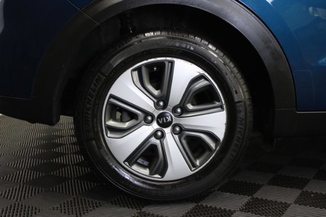 Used 2019 Kia Niro LX FWD image 5