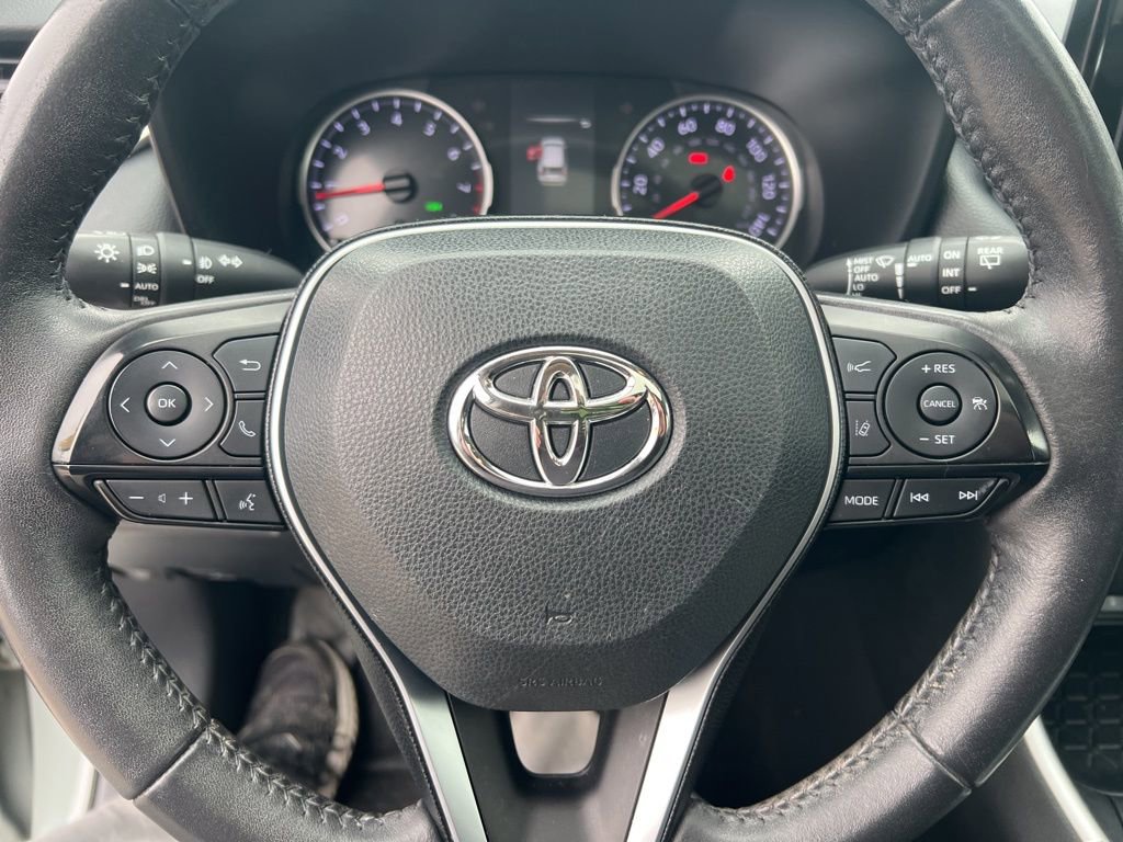 Used 2020 Toyota RAV4 XLE w/ Convenience Package image 64