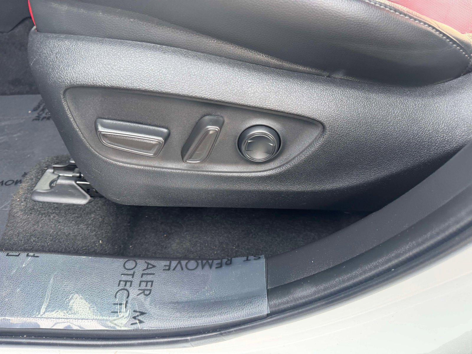 Used 2023 Toyota Highlander XSE image 23