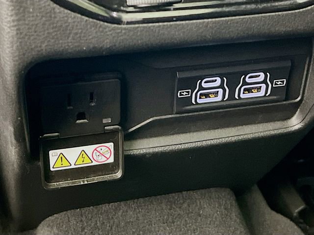 Used 2023 Jeep Grand Cherokee L Summit w/ Advanced Protech Group IV image 37