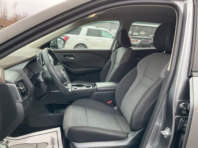 Used 2022 Nissan Rogue SV image 15