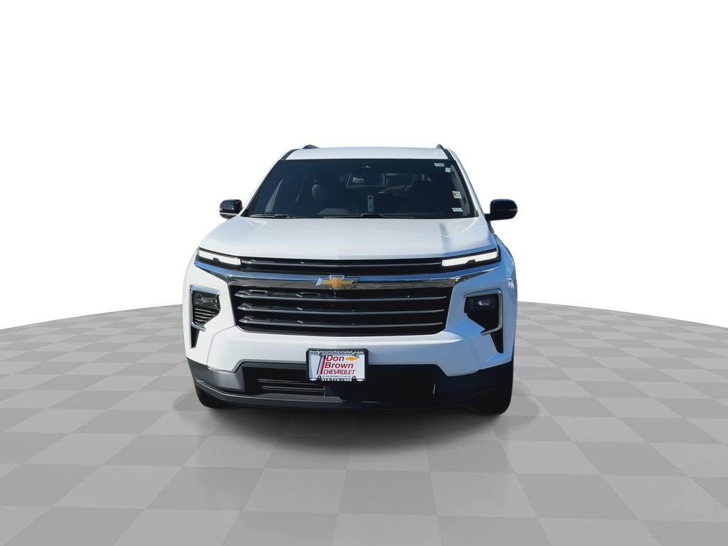 Used 2025 Chevrolet Traverse LT AWD/4WD image 3