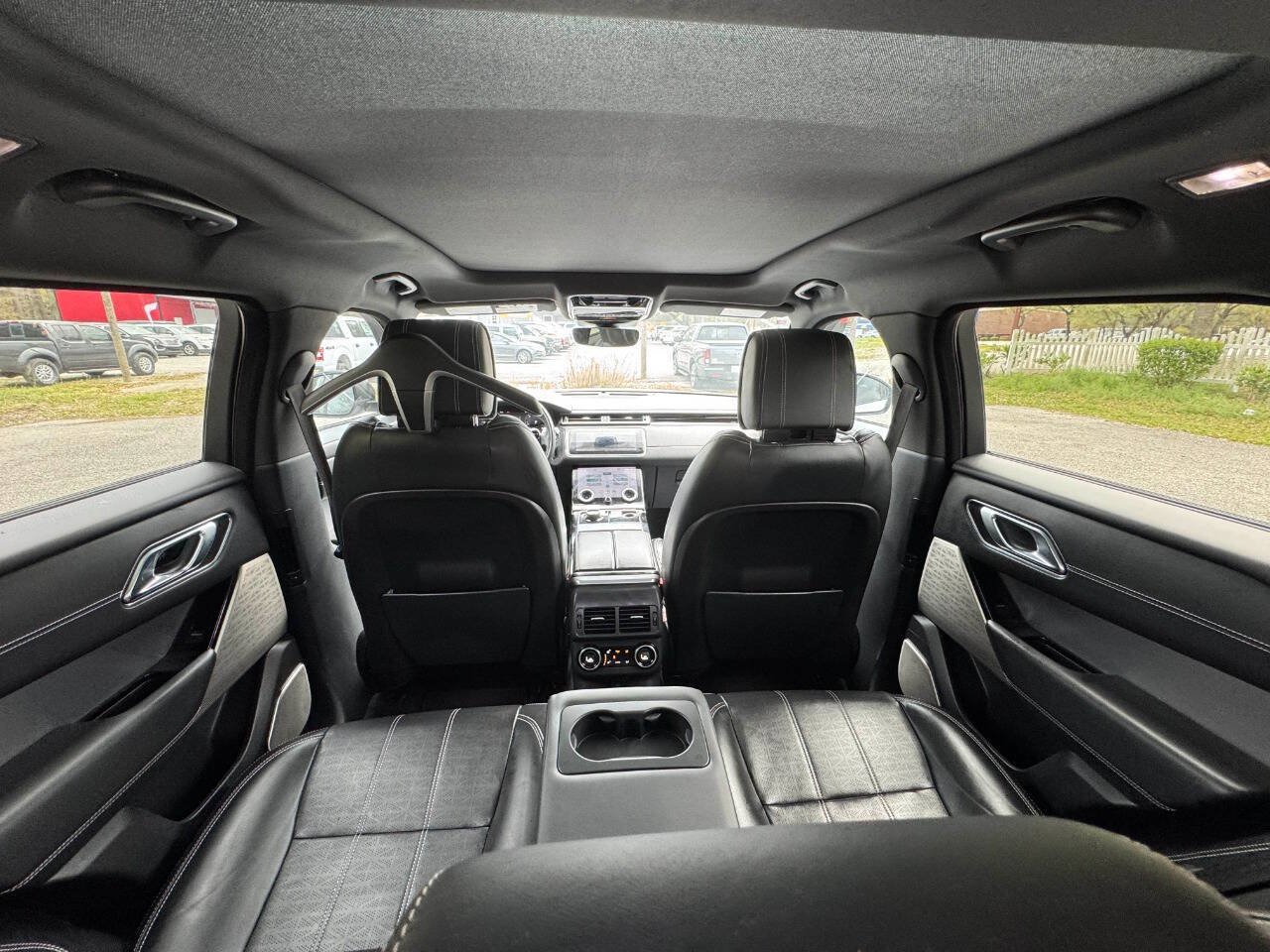 Used 2018 Land Rover Range Rover Velar R-Dynamic HSE AWD/4WD image 42
