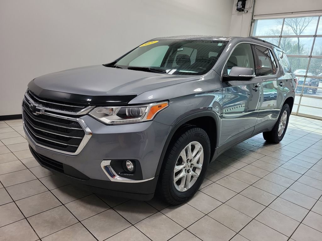 Used 2021 Chevrolet Traverse LT image 3