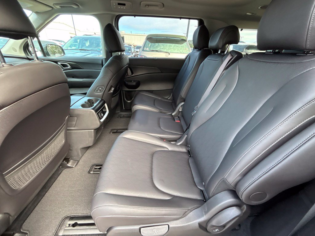 Certified 2026 Kia Carnival SX FWD image 19