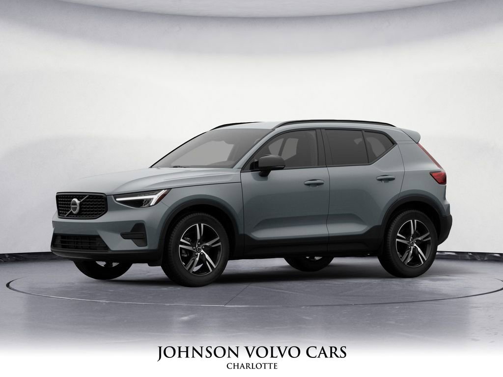 New 2026 Volvo XC40 B5 Core w/ Climate Package