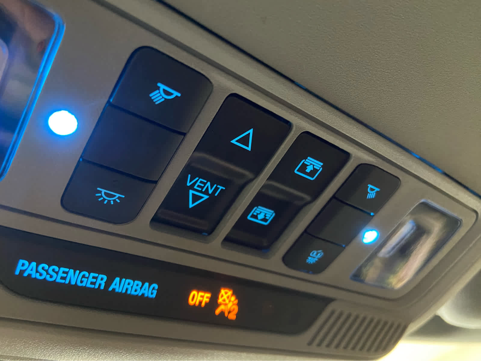Used 2022 Ford Explorer Limited w/ Equipment Group 301A AWD/4WD image 48