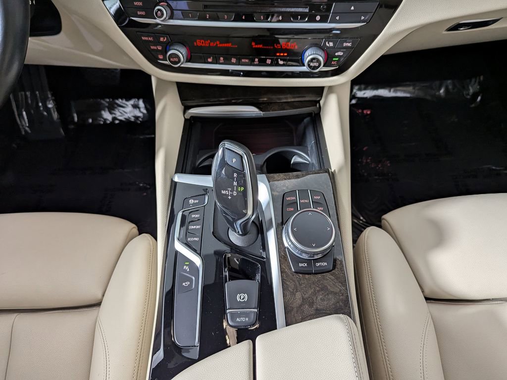 Used 2017 BMW 530i xDrive image 24