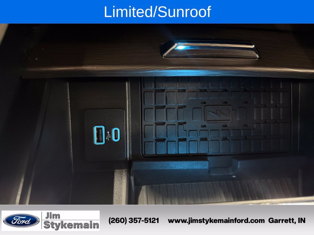Used 2023 Ford Expedition Limited AWD/4WD image 23