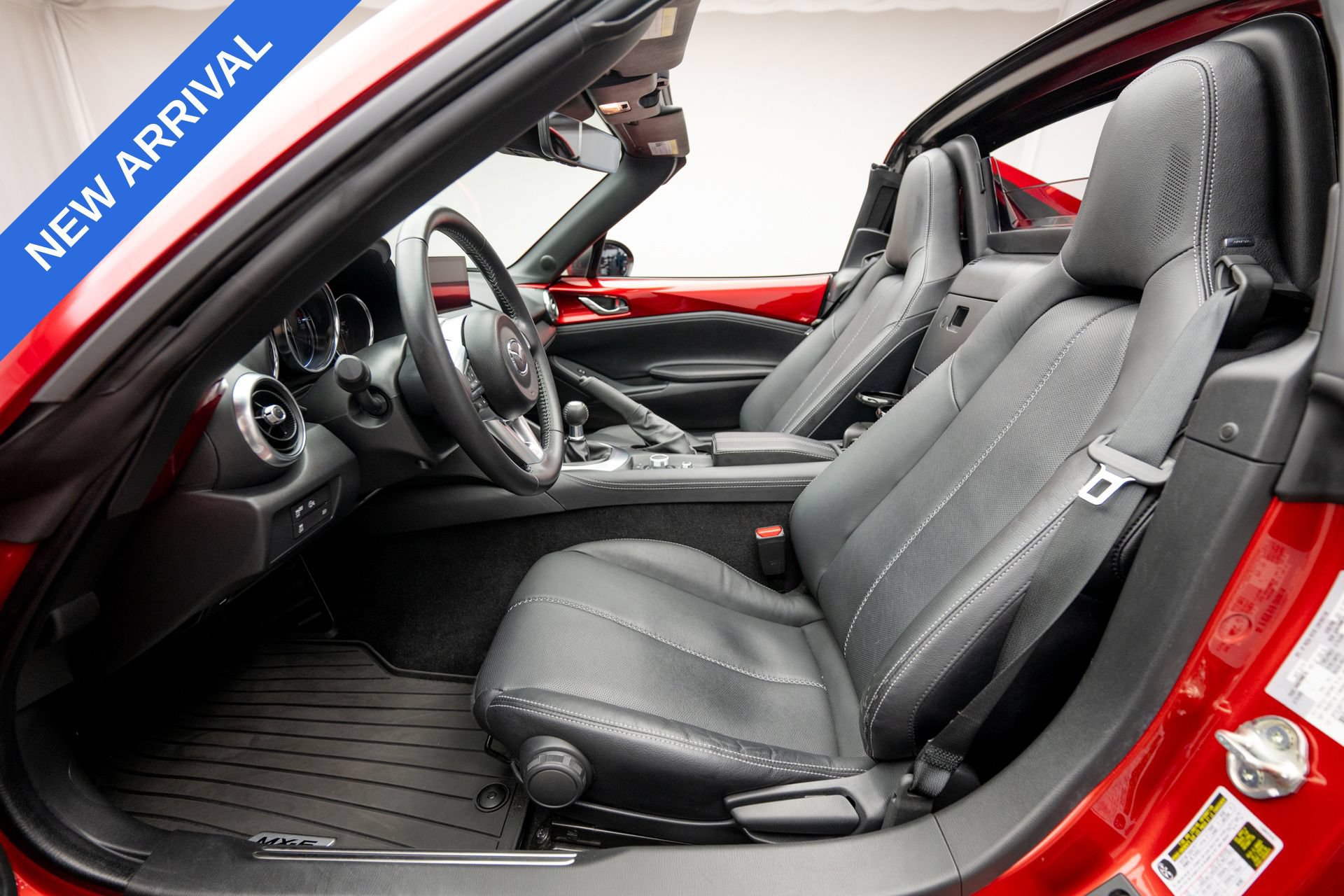 Used 2024 MAZDA MX-5 Miata RF Grand Touring RWD image 10