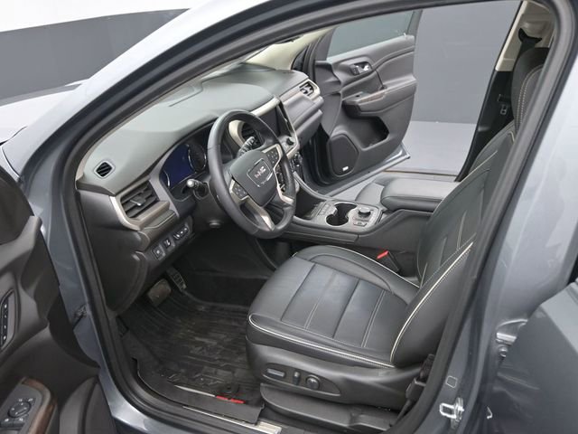 Used 2022 GMC Acadia Denali w/ Denali Ultimate Package AWD/4WD image 9