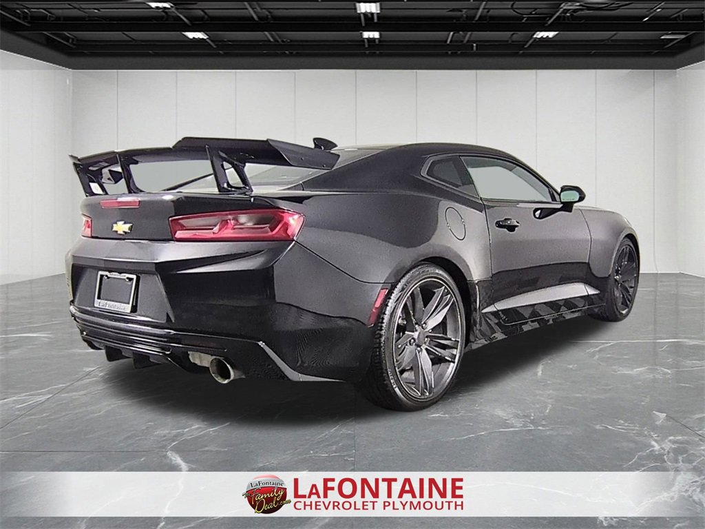 Used 2018 Chevrolet Camaro LT image 8