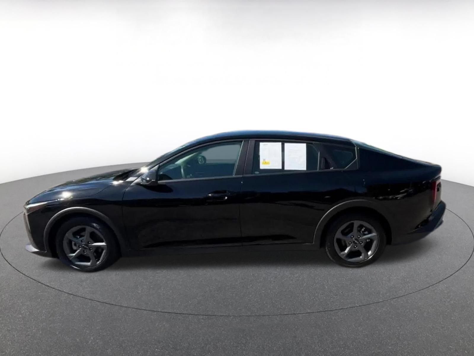 Used 2025 Kia K4 FWD image 9