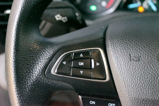 Used 2019 Ford Escape SE FWD image 15