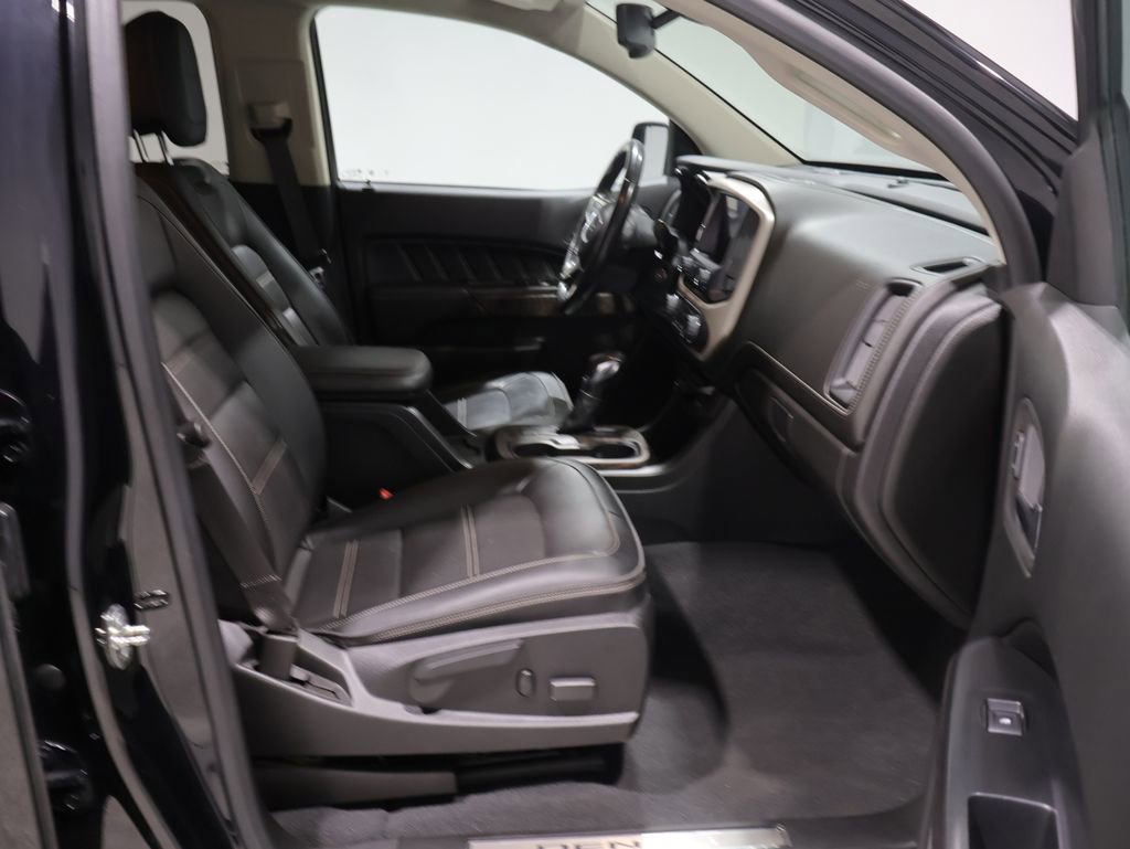 Used 2022 GMC Canyon Denali w/ Denali Black Edition Package AWD/4WD image 22