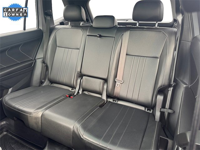 Used 2022 Volkswagen Tiguan SE R-Line image 13