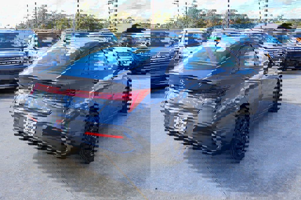 New 2026 Hyundai Elantra Sport image 23