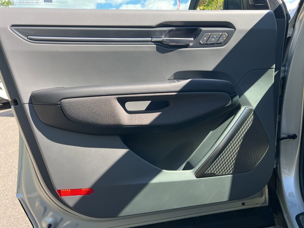 New 2026 Kia EV9 Land w/ Nightfall Edition Package image 7